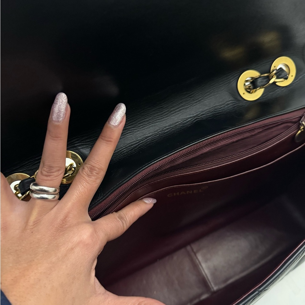 Chanel Maxi Classic Flap Bag 24K - Picture 16 of 17
